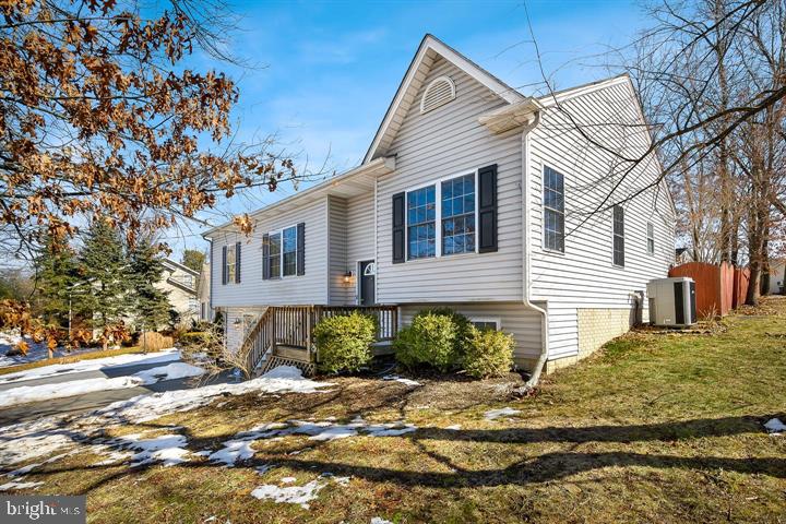 275 GREENWOOD RD, WINCHESTER, Virginia 22602, 3 Bedrooms Bedrooms, 6 Rooms Rooms,3 BathroomsBathrooms,Residential,For sale,275 GREENWOOD RD,VAFV2034838 MLS # VAFV2034838