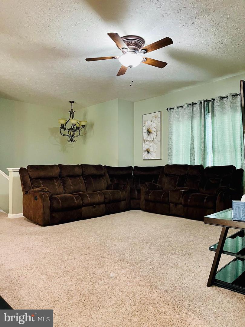 275 GREENWOOD RD, WINCHESTER, Virginia 22602, 3 Bedrooms Bedrooms, 6 Rooms Rooms,3 BathroomsBathrooms,Residential,For sale,275 GREENWOOD RD,VAFV2034838 MLS # VAFV2034838