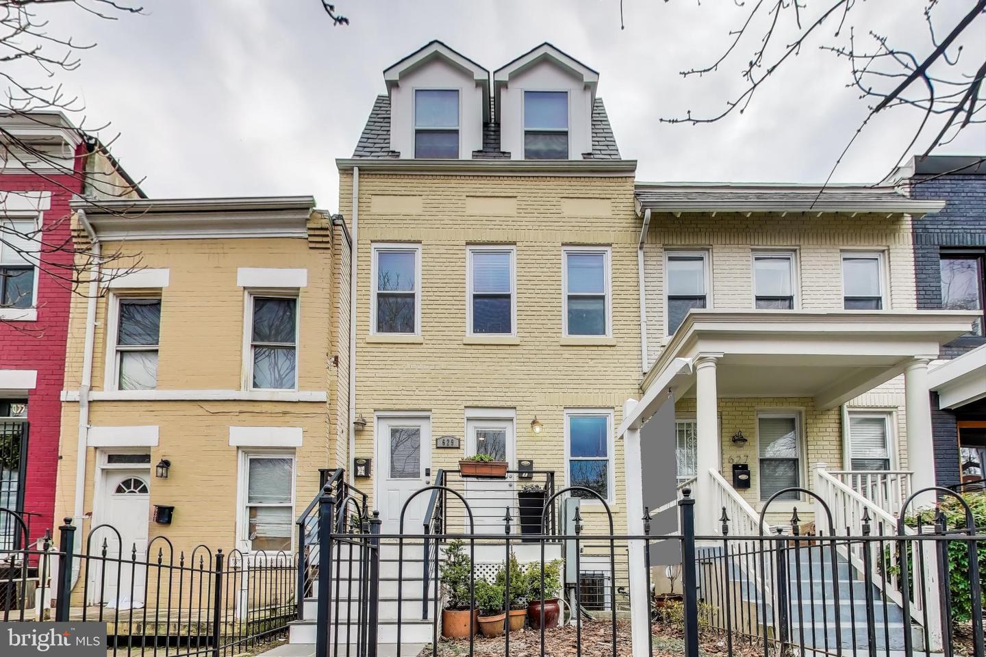629 MORTON PL NE #1, WASHINGTON, District Of Columbia 20002, 2 Bedrooms Bedrooms, ,2 BathroomsBathrooms,Residential,For sale,629 MORTON PL NE #1,DCDC2205670 MLS # DCDC2205670