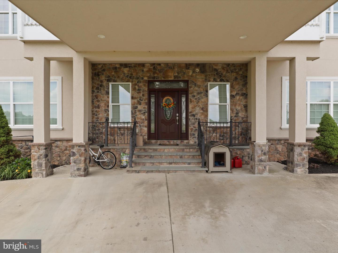 11509 ASBURY RIDGE CT, NOKESVILLE, Virginia 20181, 6 Bedrooms Bedrooms, ,7 BathroomsBathrooms,Residential,For sale,11509 ASBURY RIDGE CT,VAPW2097024 MLS # VAPW2097024