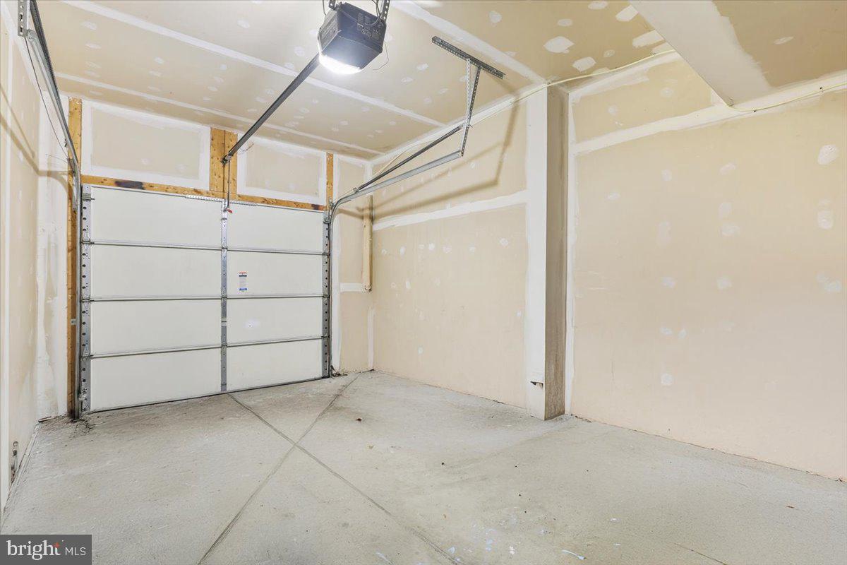 14720 POTOMAC BRANCH DR, WOODBRIDGE, Virginia 22191, 3 Bedrooms Bedrooms, ,2 BathroomsBathrooms,Residential,For sale,14720 POTOMAC BRANCH DR,VAPW2097030 MLS # VAPW2097030