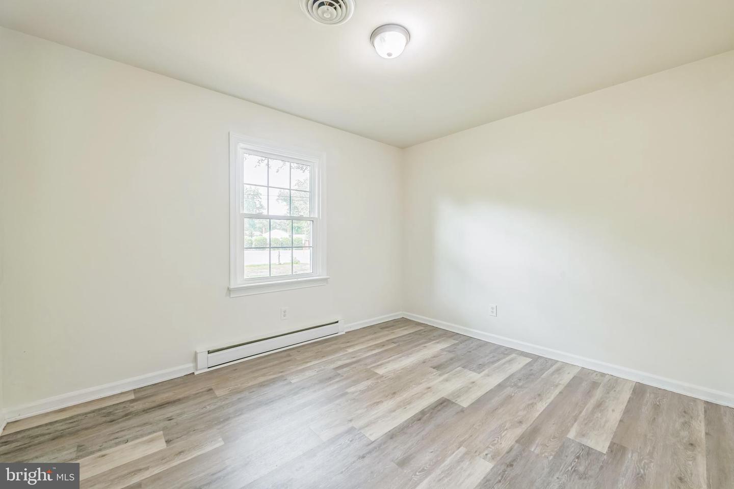 10401 W HUGUENOT RD, NORTH CHESTERFIELD, Virginia 23224, 3 Bedrooms Bedrooms, ,2 BathroomsBathrooms,Residential,For sale,10401 W HUGUENOT RD,VACF2001188 MLS # VACF2001188