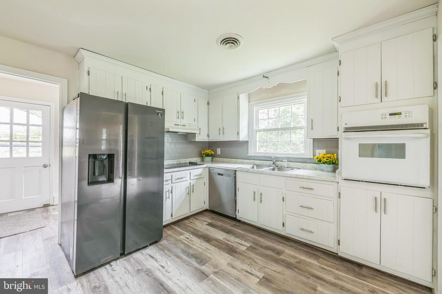10401 W HUGUENOT RD, NORTH CHESTERFIELD, Virginia 23224, 3 Bedrooms Bedrooms, ,2 BathroomsBathrooms,Residential,For sale,10401 W HUGUENOT RD,VACF2001188 MLS # VACF2001188