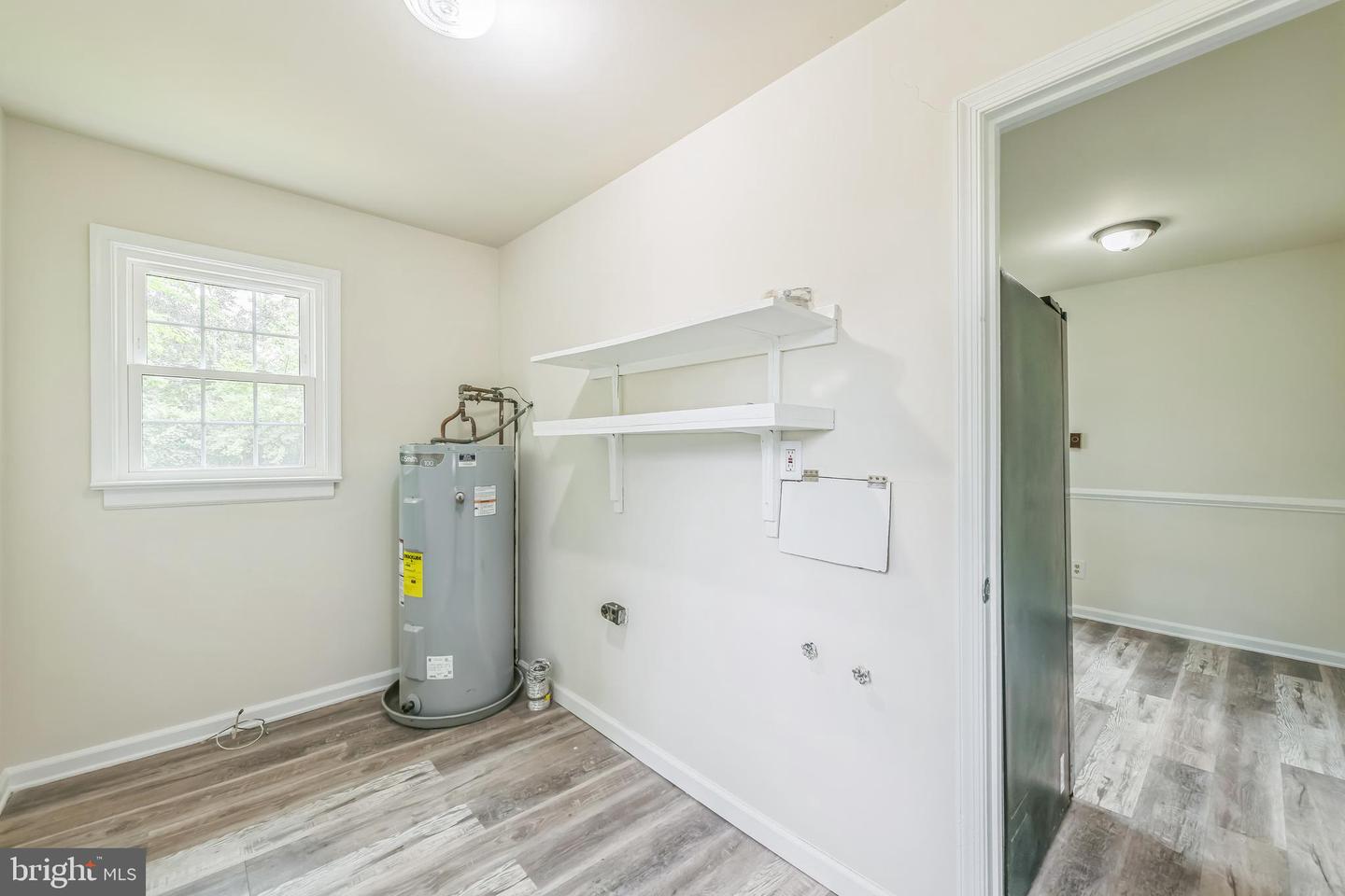 10401 W HUGUENOT RD, NORTH CHESTERFIELD, Virginia 23224, 3 Bedrooms Bedrooms, ,2 BathroomsBathrooms,Residential,For sale,10401 W HUGUENOT RD,VACF2001188 MLS # VACF2001188