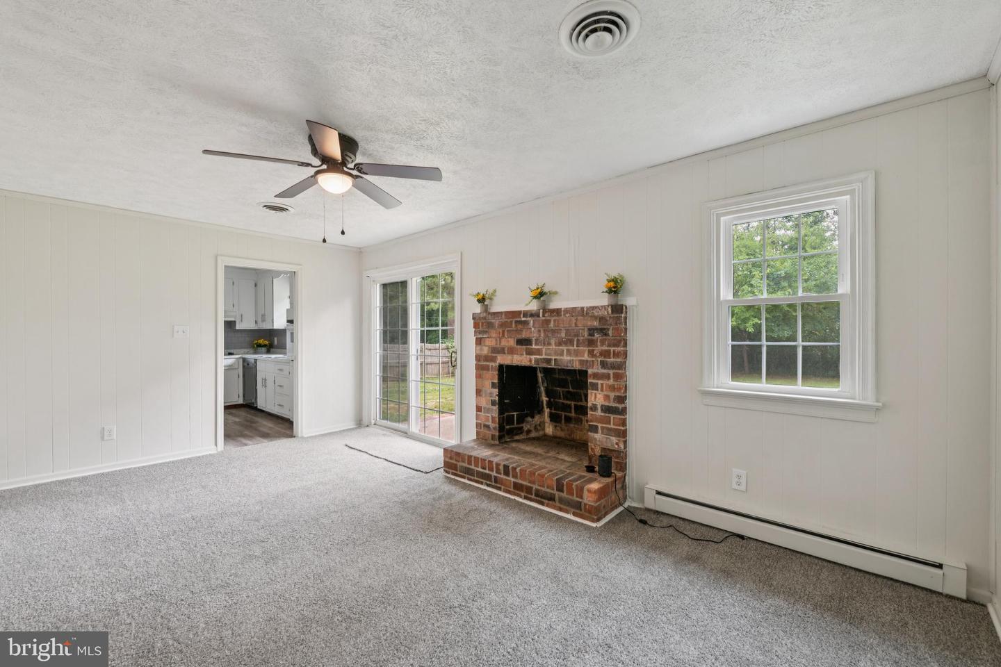 10401 W HUGUENOT RD, NORTH CHESTERFIELD, Virginia 23224, 3 Bedrooms Bedrooms, ,2 BathroomsBathrooms,Residential,For sale,10401 W HUGUENOT RD,VACF2001188 MLS # VACF2001188