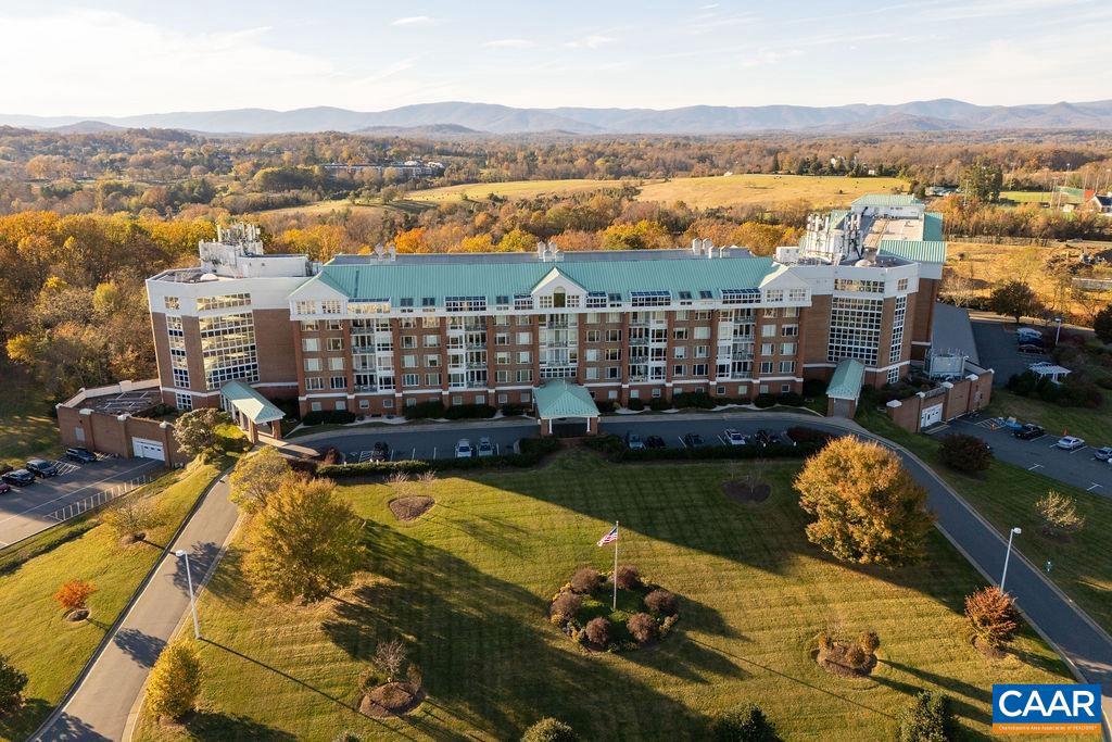 500 CRESTWOOD DR #2203, CHARLOTTESVILLE, Virginia 22903, 2 Bedrooms Bedrooms, ,2 BathroomsBathrooms,Residential,For sale,500 CRESTWOOD DR #2203,665707 MLS # 665707