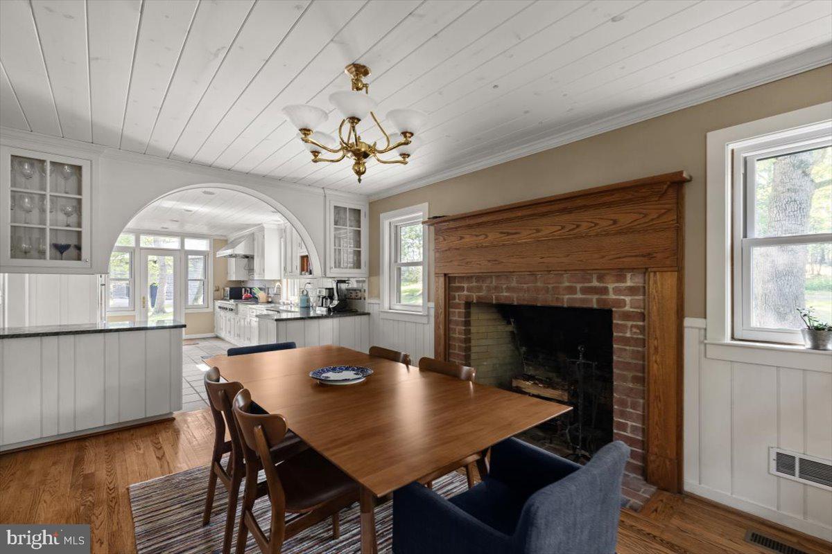 200 SWEETBRIAR, WINCHESTER, Virginia 22603, 3 Bedrooms Bedrooms, ,2 BathroomsBathrooms,Residential,For sale,200 SWEETBRIAR,VAFV2034836 MLS # VAFV2034836