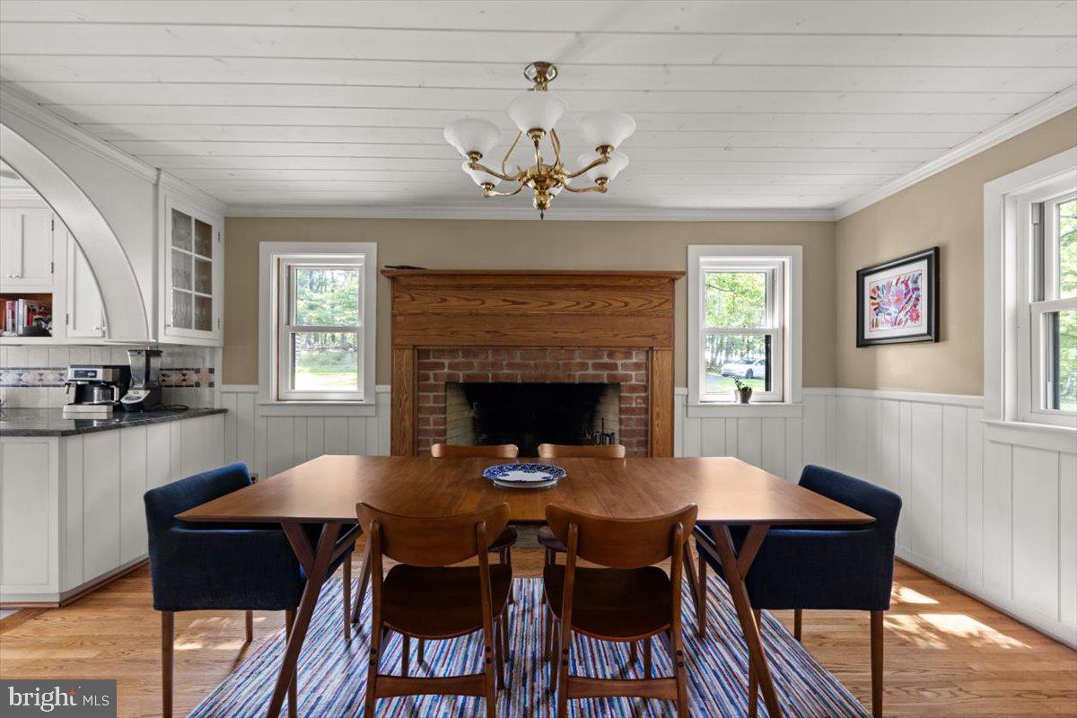 200 SWEETBRIAR, WINCHESTER, Virginia 22603, 3 Bedrooms Bedrooms, ,2 BathroomsBathrooms,Residential,For sale,200 SWEETBRIAR,VAFV2034836 MLS # VAFV2034836