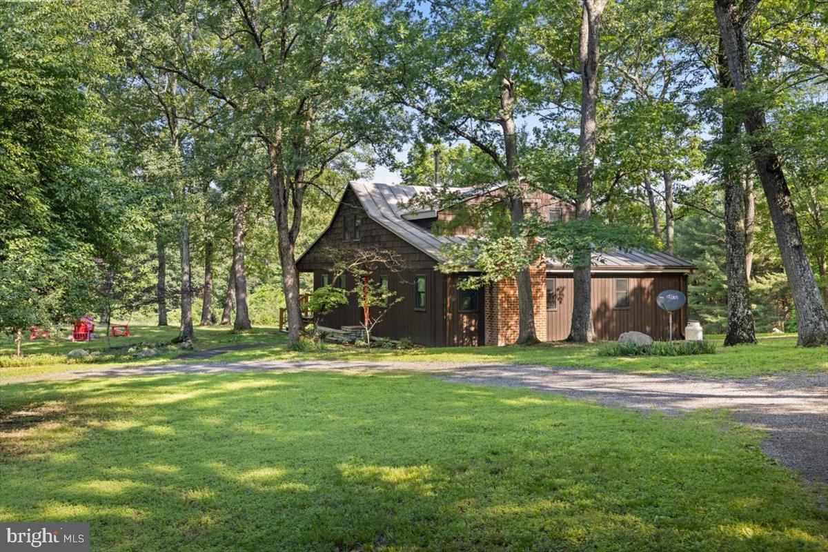 200 SWEETBRIAR, WINCHESTER, Virginia 22603, 3 Bedrooms Bedrooms, ,2 BathroomsBathrooms,Residential,For sale,200 SWEETBRIAR,VAFV2034836 MLS # VAFV2034836