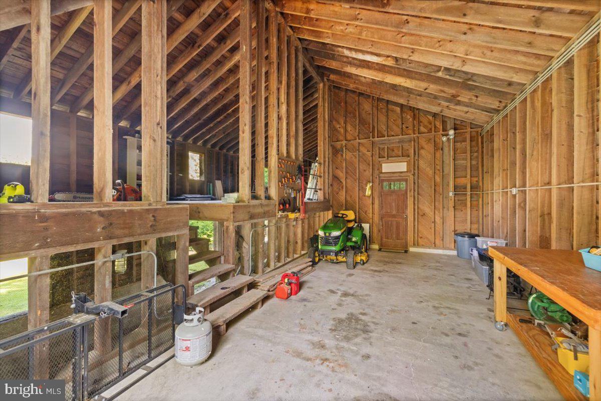 200 SWEETBRIAR, WINCHESTER, Virginia 22603, 3 Bedrooms Bedrooms, ,2 BathroomsBathrooms,Residential,For sale,200 SWEETBRIAR,VAFV2034836 MLS # VAFV2034836