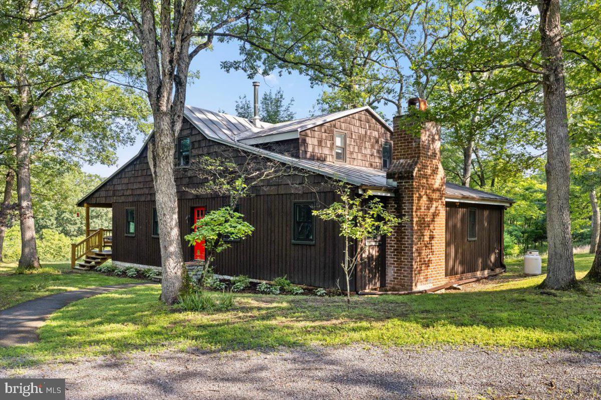 200 SWEETBRIAR, WINCHESTER, Virginia 22603, 3 Bedrooms Bedrooms, ,2 BathroomsBathrooms,Residential,For sale,200 SWEETBRIAR,VAFV2034836 MLS # VAFV2034836