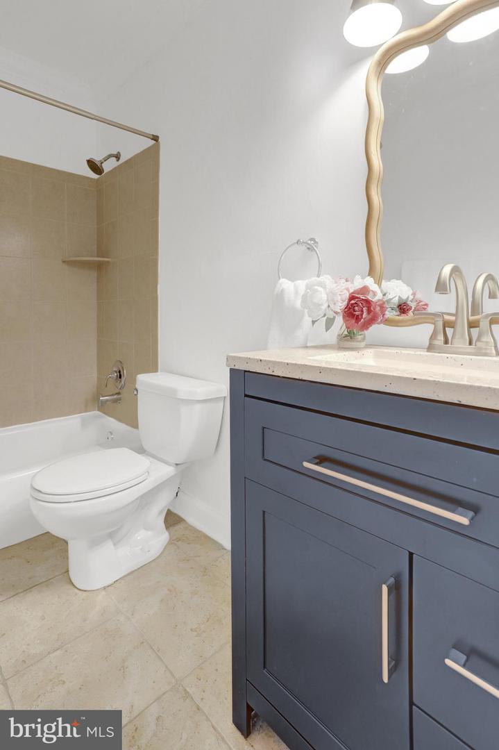 5934 MAYFLOWER CT, ALEXANDRIA, Virginia 22312, 2 Bedrooms Bedrooms, ,1 BathroomBathrooms,Residential,For sale,5934 MAYFLOWER CT,VAAX2046496 MLS # VAAX2046496