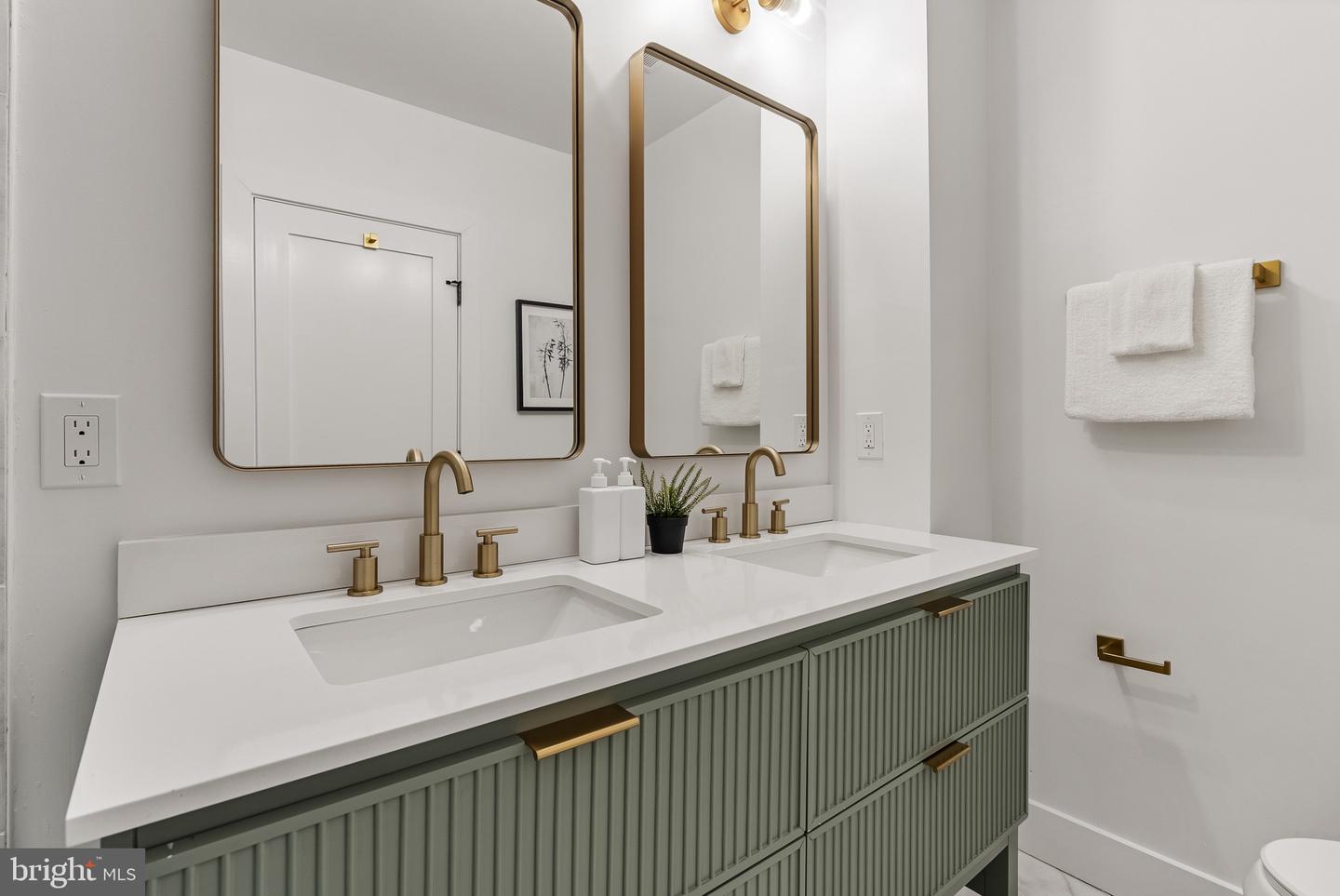 4308 4TH ST NW, WASHINGTON, District Of Columbia 20011, 4 Bedrooms Bedrooms, ,3 BathroomsBathrooms,Residential,For sale,4308 4TH ST NW,DCDC2205650 MLS # DCDC2205650