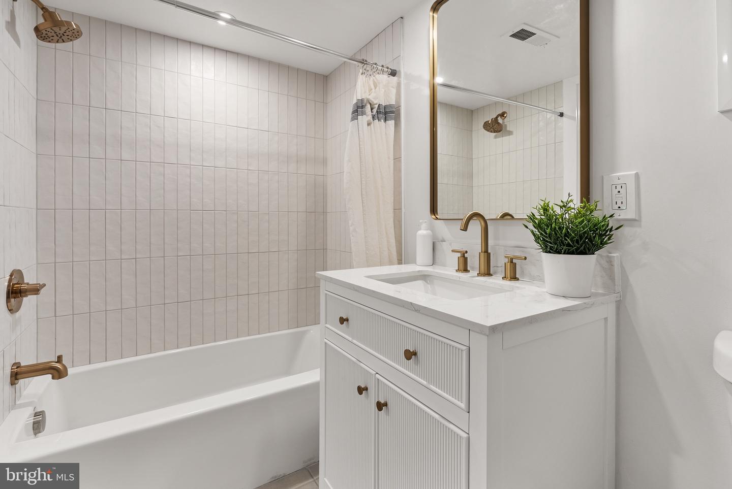 4308 4TH ST NW, WASHINGTON, District Of Columbia 20011, 4 Bedrooms Bedrooms, ,3 BathroomsBathrooms,Residential,For sale,4308 4TH ST NW,DCDC2205650 MLS # DCDC2205650
