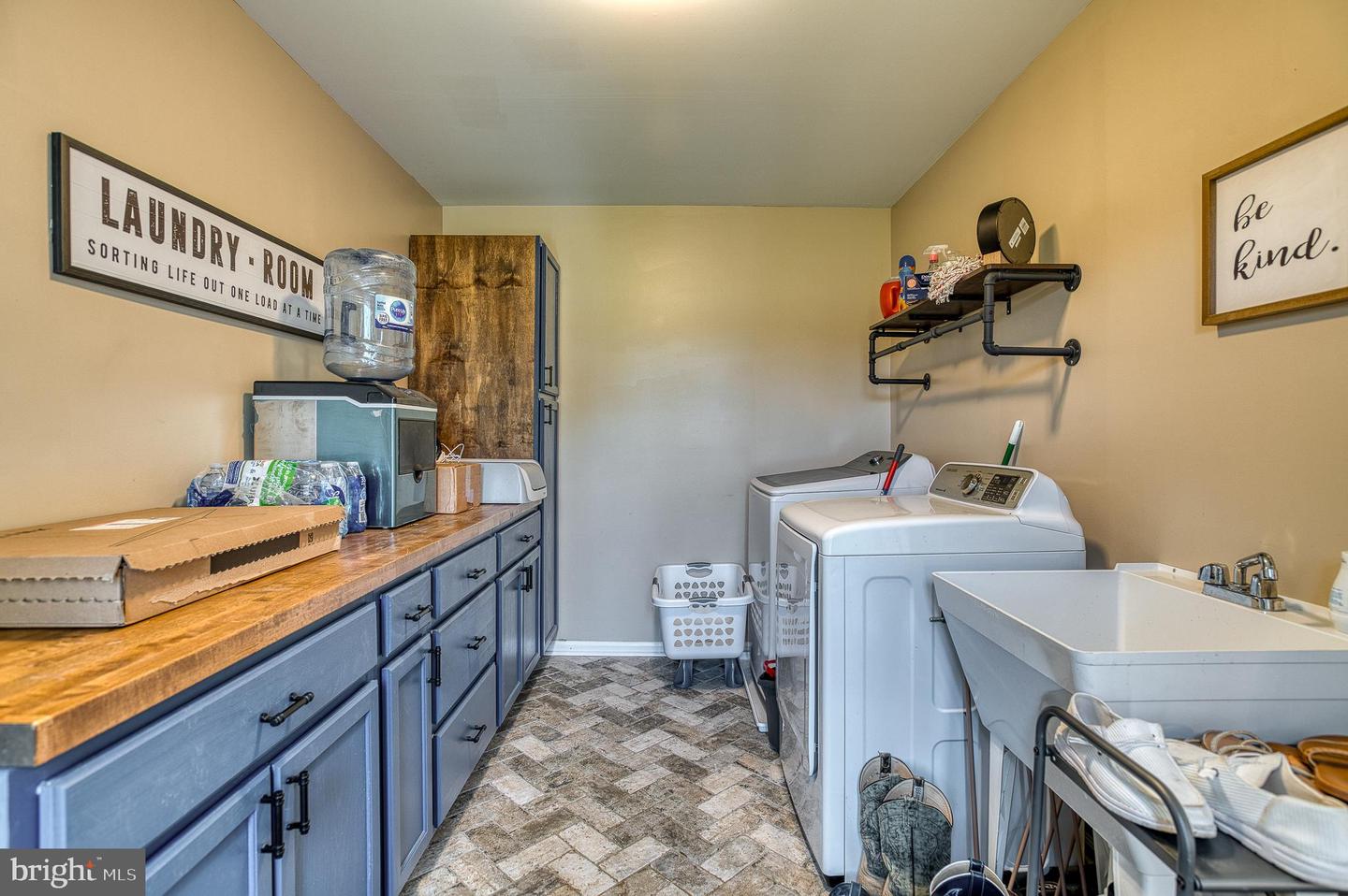 11400 ALVIN LN, CULPEPER, Virginia 22701, 3 Bedrooms Bedrooms, ,3 BathroomsBathrooms,Residential,For sale,11400 ALVIN LN,VACU2010784 MLS # VACU2010784