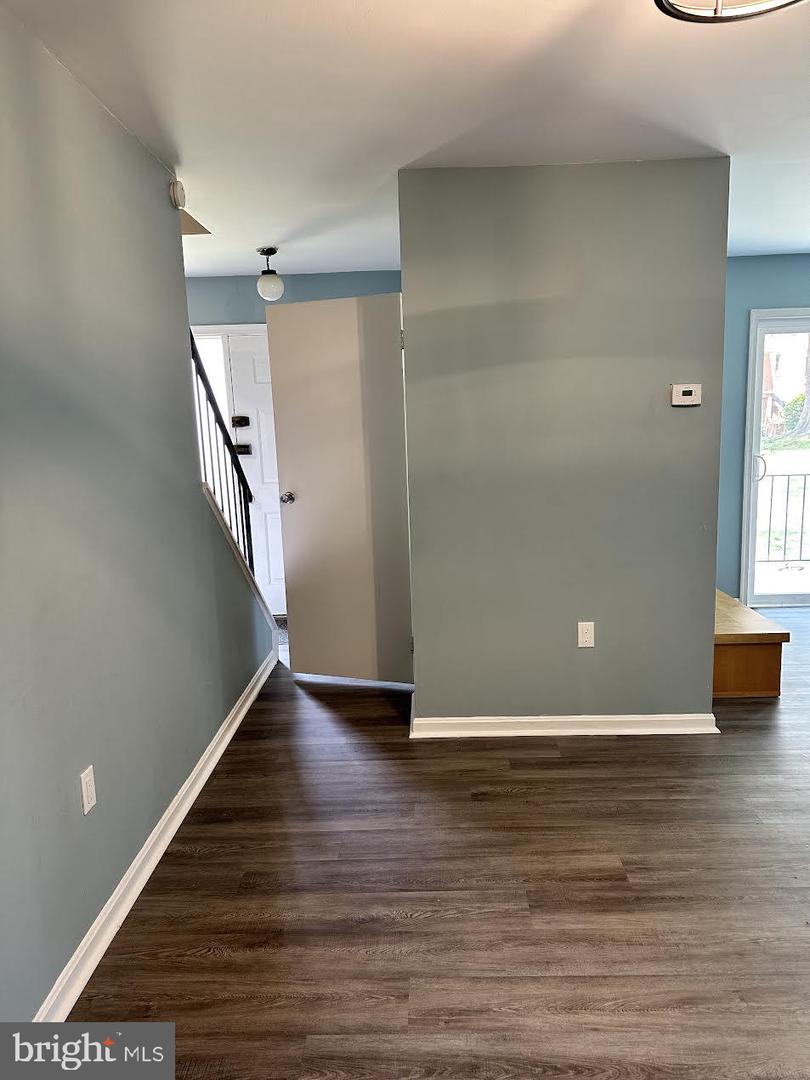 6774 PERRY PENNEY DR, ANNANDALE, Virginia 22003, 3 Bedrooms Bedrooms, ,2 BathroomsBathrooms,Residential,For sale,6774 PERRY PENNEY DR,VAFX2247438 MLS # VAFX2247438