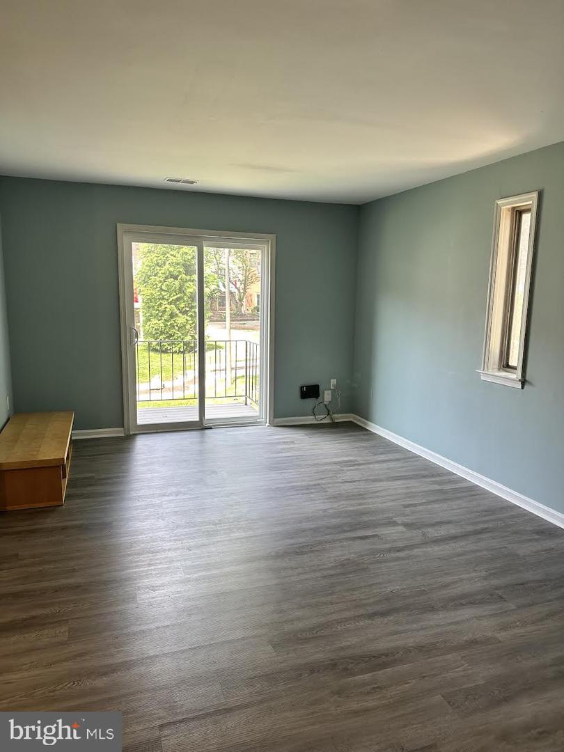 6774 PERRY PENNEY DR, ANNANDALE, Virginia 22003, 3 Bedrooms Bedrooms, ,2 BathroomsBathrooms,Residential,For sale,6774 PERRY PENNEY DR,VAFX2247438 MLS # VAFX2247438