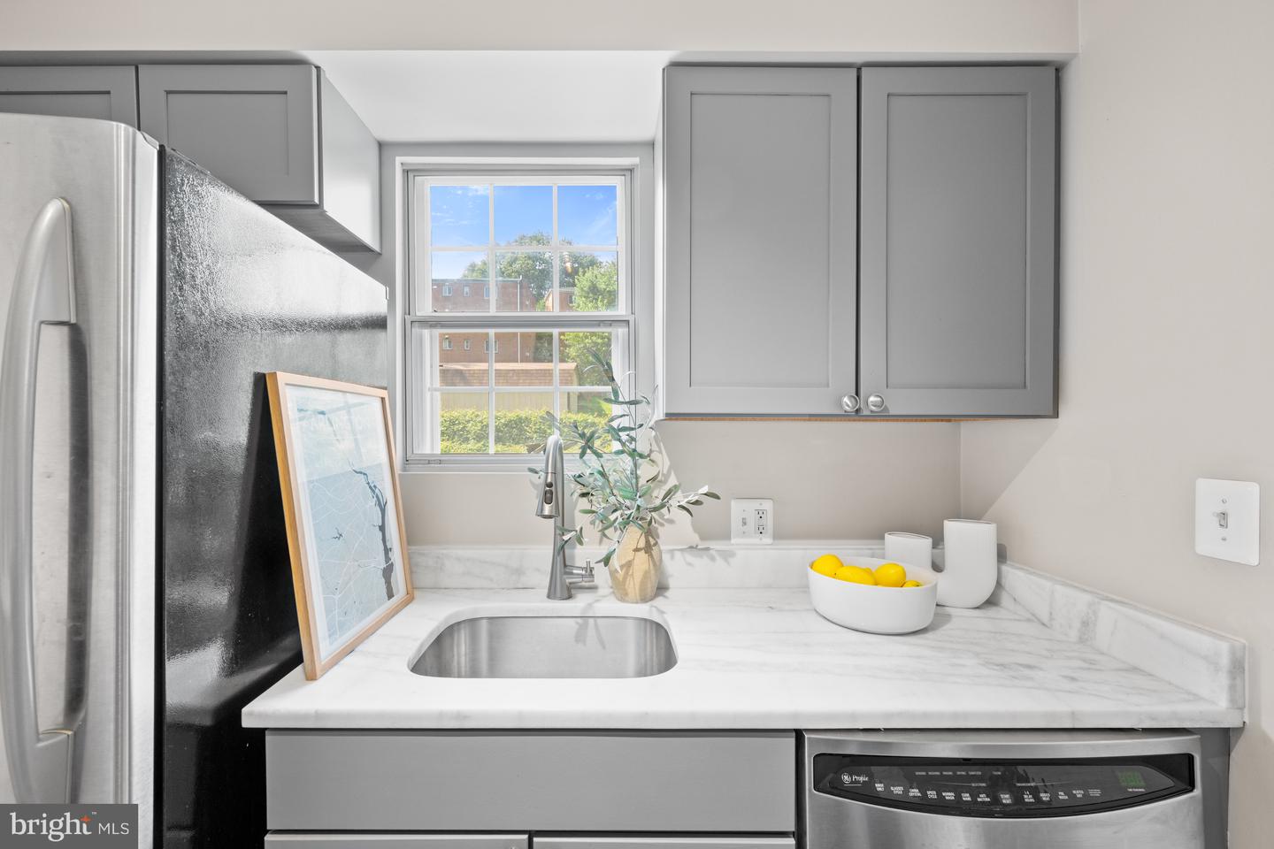 2050 N CALVERT ST #410, ARLINGTON, Virginia 22201, 2 Bedrooms Bedrooms, ,1 BathroomBathrooms,Residential,For sale,2050 N CALVERT ST #410,VAAR2059216 MLS # VAAR2059216