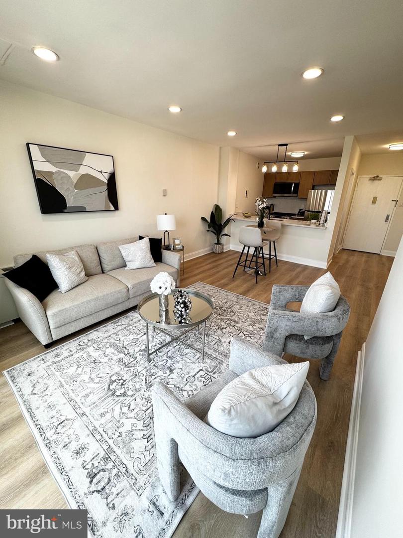 4141 N HENDERSON RD #1220, ARLINGTON, Virginia 22203, 1 Bedroom Bedrooms, ,1 BathroomBathrooms,Residential,For sale,4141 N HENDERSON RD #1220,VAAR2059218 MLS # VAAR2059218