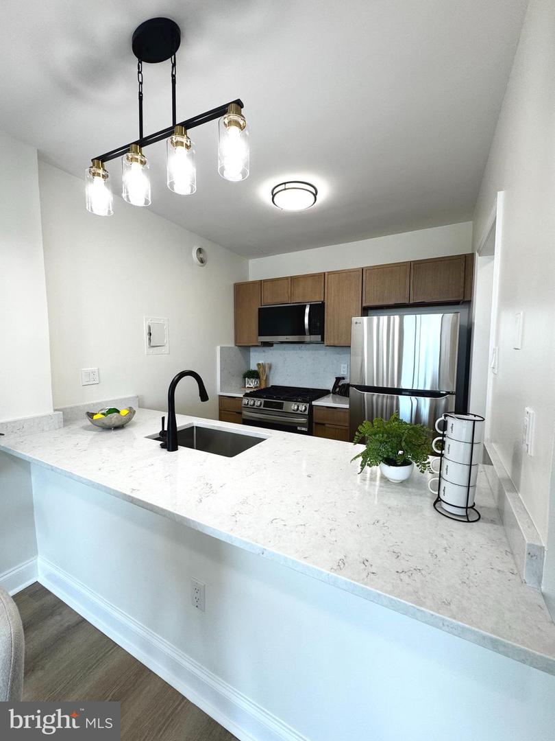 4141 N HENDERSON RD #1220, ARLINGTON, Virginia 22203, 1 Bedroom Bedrooms, ,1 BathroomBathrooms,Residential,For sale,4141 N HENDERSON RD #1220,VAAR2059218 MLS # VAAR2059218