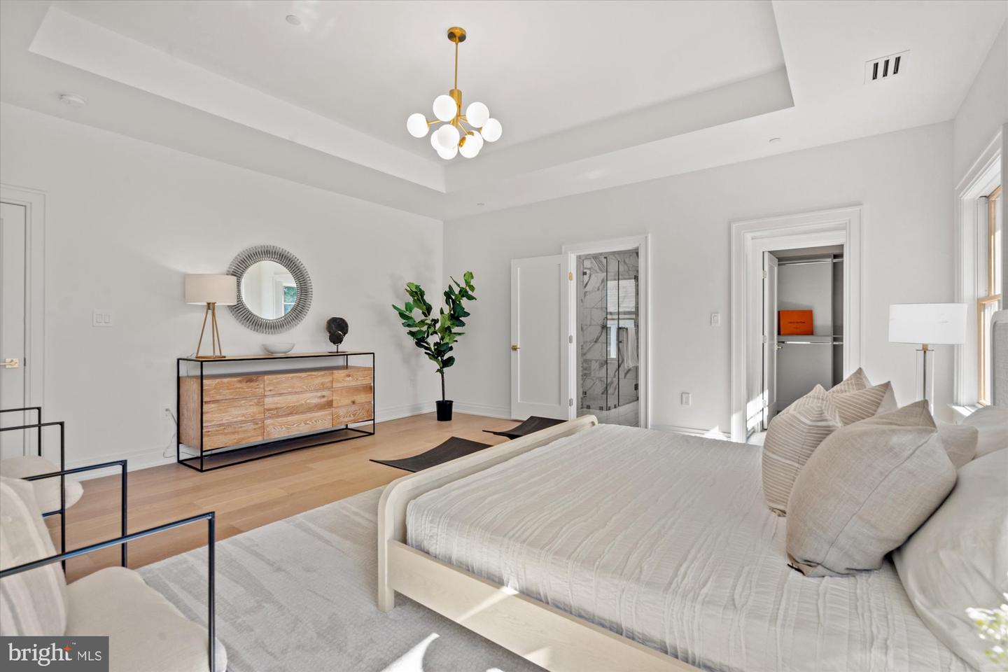 5022 CATHEDRAL AVE NW, WASHINGTON, District Of Columbia 20016, 6 Bedrooms Bedrooms, ,4 BathroomsBathrooms,Residential,For sale,5022 CATHEDRAL AVE NW,DCDC2205756 MLS # DCDC2205756