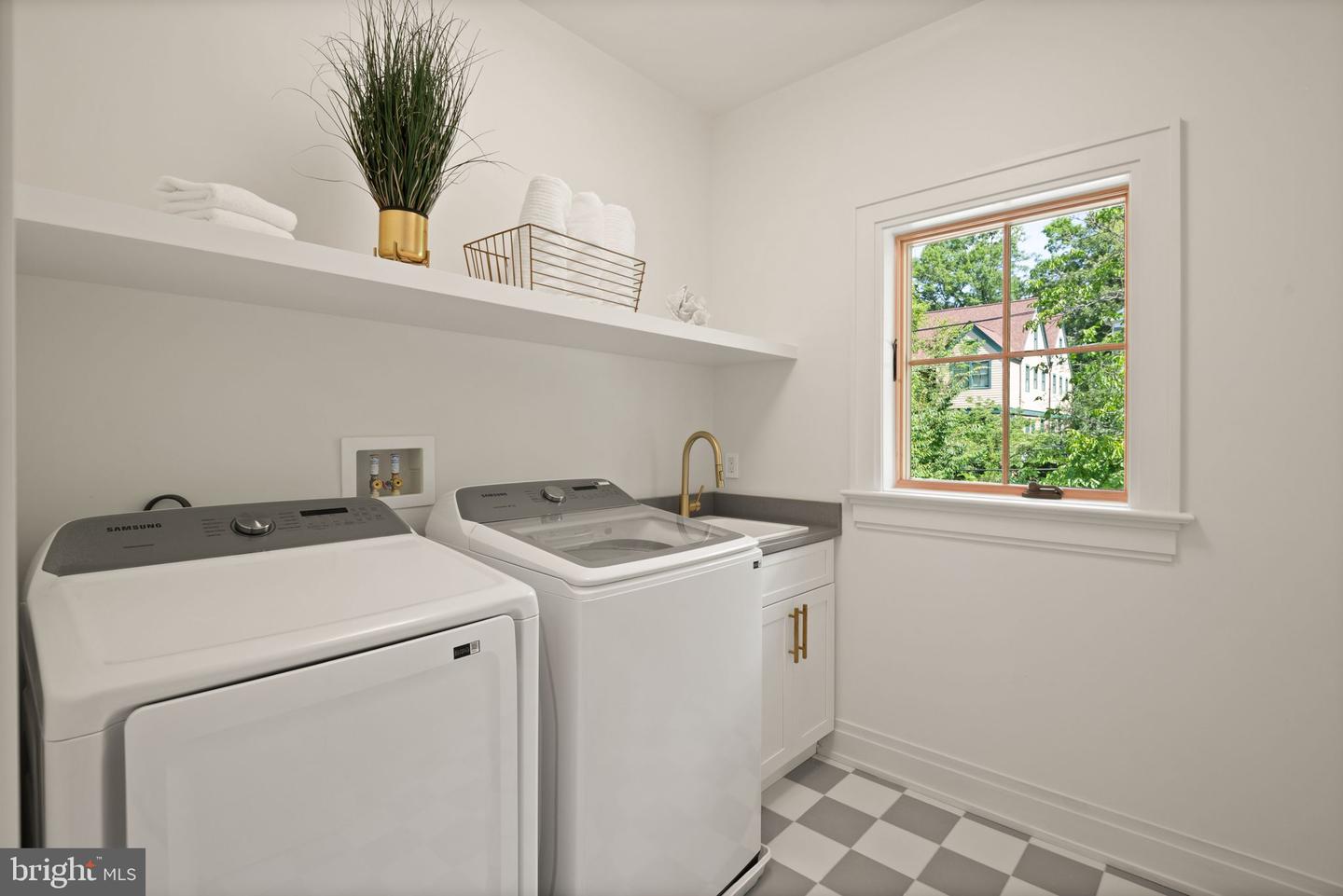 5022 CATHEDRAL AVE NW, WASHINGTON, District Of Columbia 20016, 6 Bedrooms Bedrooms, ,4 BathroomsBathrooms,Residential,For sale,5022 CATHEDRAL AVE NW,DCDC2205756 MLS # DCDC2205756