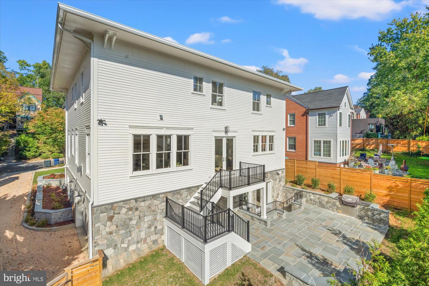 5022 CATHEDRAL AVE NW, WASHINGTON, District Of Columbia 20016, 6 Bedrooms Bedrooms, ,4 BathroomsBathrooms,Residential,For sale,5022 CATHEDRAL AVE NW,DCDC2205756 MLS # DCDC2205756