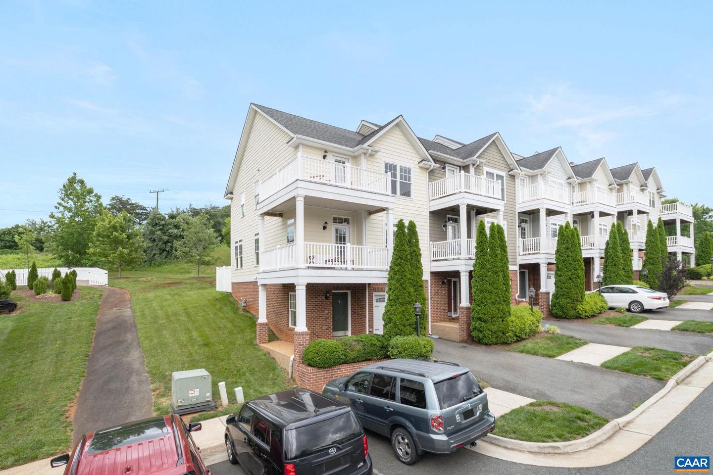 2126 SUNDOWN PL, CHARLOTTESVILLE, Virginia 22911, 3 Bedrooms Bedrooms, ,2 BathroomsBathrooms,Residential,For sale,2126 SUNDOWN PL,665721 MLS # 665721