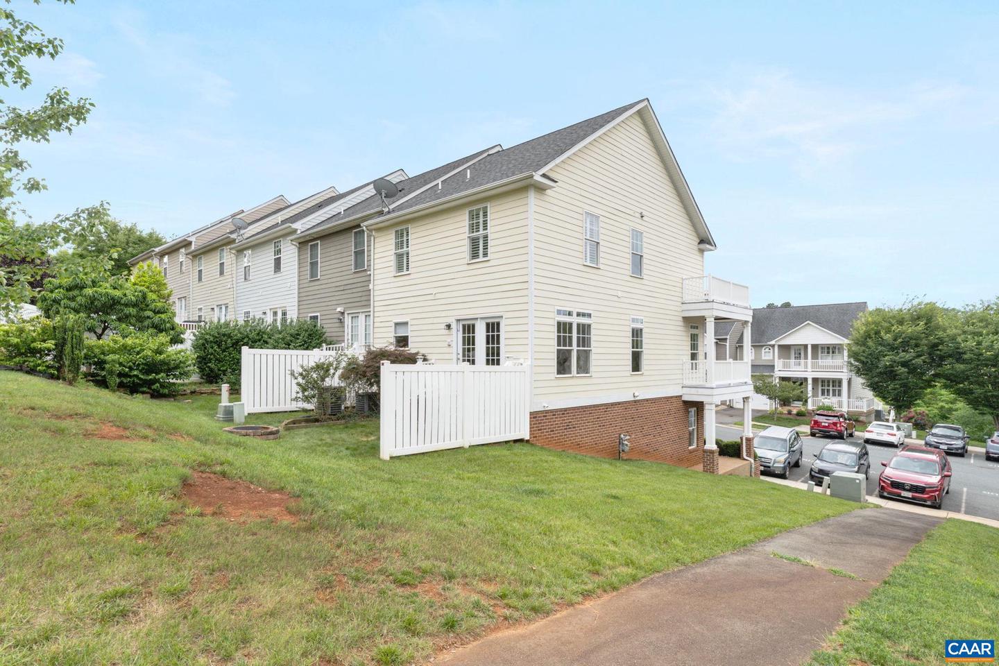 2126 SUNDOWN PL, CHARLOTTESVILLE, Virginia 22911, 3 Bedrooms Bedrooms, ,2 BathroomsBathrooms,Residential,For sale,2126 SUNDOWN PL,665721 MLS # 665721