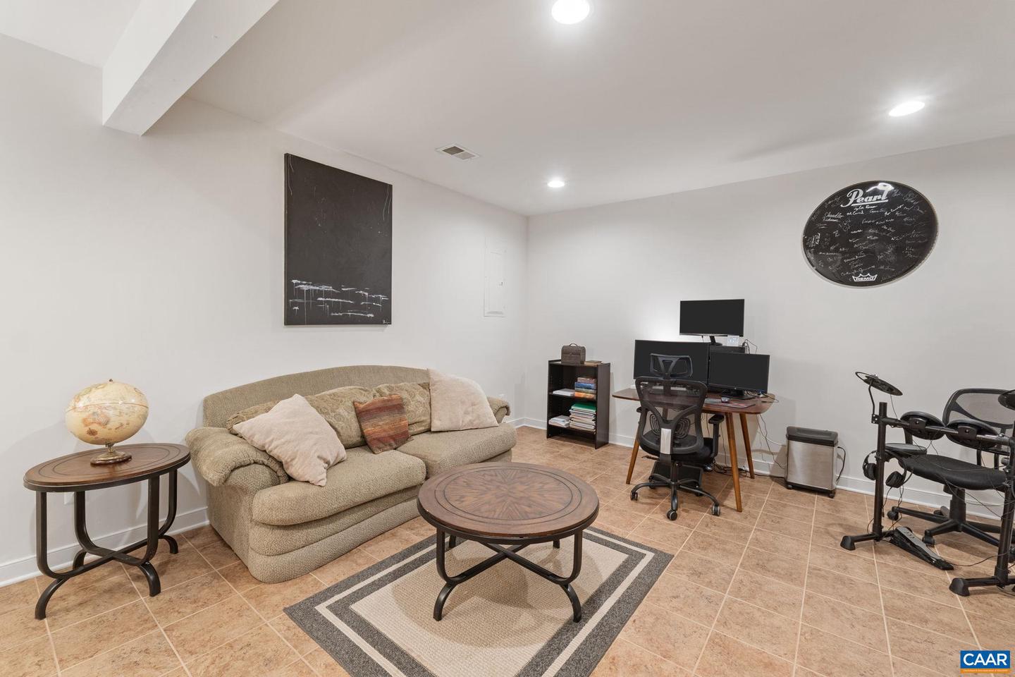 2126 SUNDOWN PL, CHARLOTTESVILLE, Virginia 22911, 3 Bedrooms Bedrooms, ,2 BathroomsBathrooms,Residential,For sale,2126 SUNDOWN PL,665721 MLS # 665721