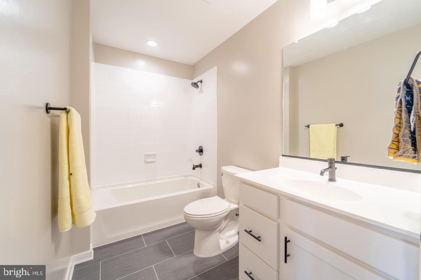 456 WOODCREST DR SE #456A, WASHINGTON, District Of Columbia 20032, 2 Bedrooms Bedrooms, ,2 BathroomsBathrooms,Residential,For sale,456 WOODCREST DR SE #456A,DCDC2205770 MLS # DCDC2205770