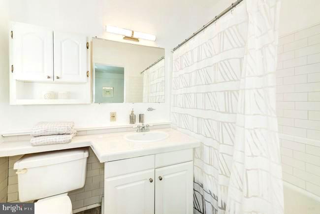1954 COLUMBIA RD NW #308, WASHINGTON, District Of Columbia 20009, ,1 BathroomBathrooms,Residential,For sale,1954 COLUMBIA RD NW #308,DCDC2205746 MLS # DCDC2205746