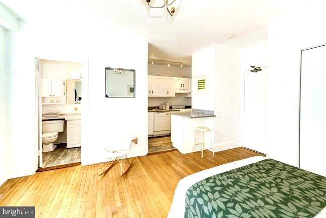 1954 COLUMBIA RD NW #308, WASHINGTON, District Of Columbia 20009, ,1 BathroomBathrooms,Residential,For sale,1954 COLUMBIA RD NW #308,DCDC2205746 MLS # DCDC2205746