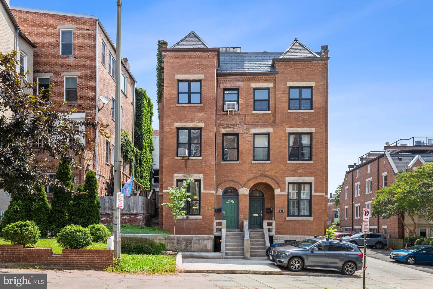 2017 19TH ST NW, WASHINGTON, District Of Columbia 20009, 7 Bedrooms Bedrooms, ,3 BathroomsBathrooms,Residential,For sale,2017 19TH ST NW,DCDC2205772 MLS # DCDC2205772