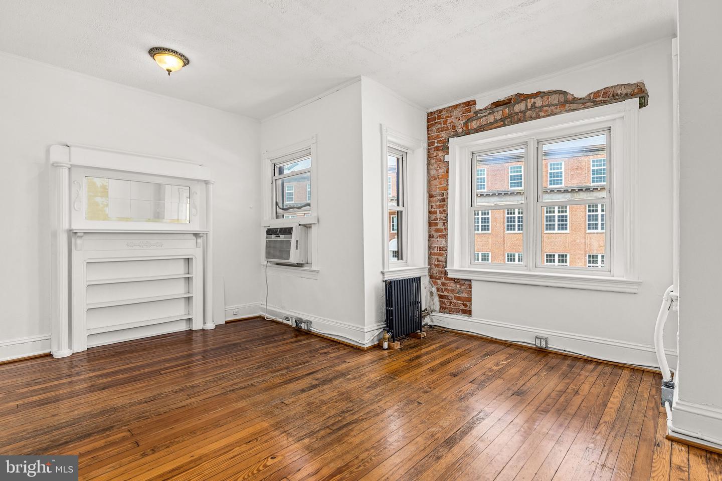 2017 19TH ST NW, WASHINGTON, District Of Columbia 20009, 7 Bedrooms Bedrooms, ,3 BathroomsBathrooms,Residential,For sale,2017 19TH ST NW,DCDC2205772 MLS # DCDC2205772