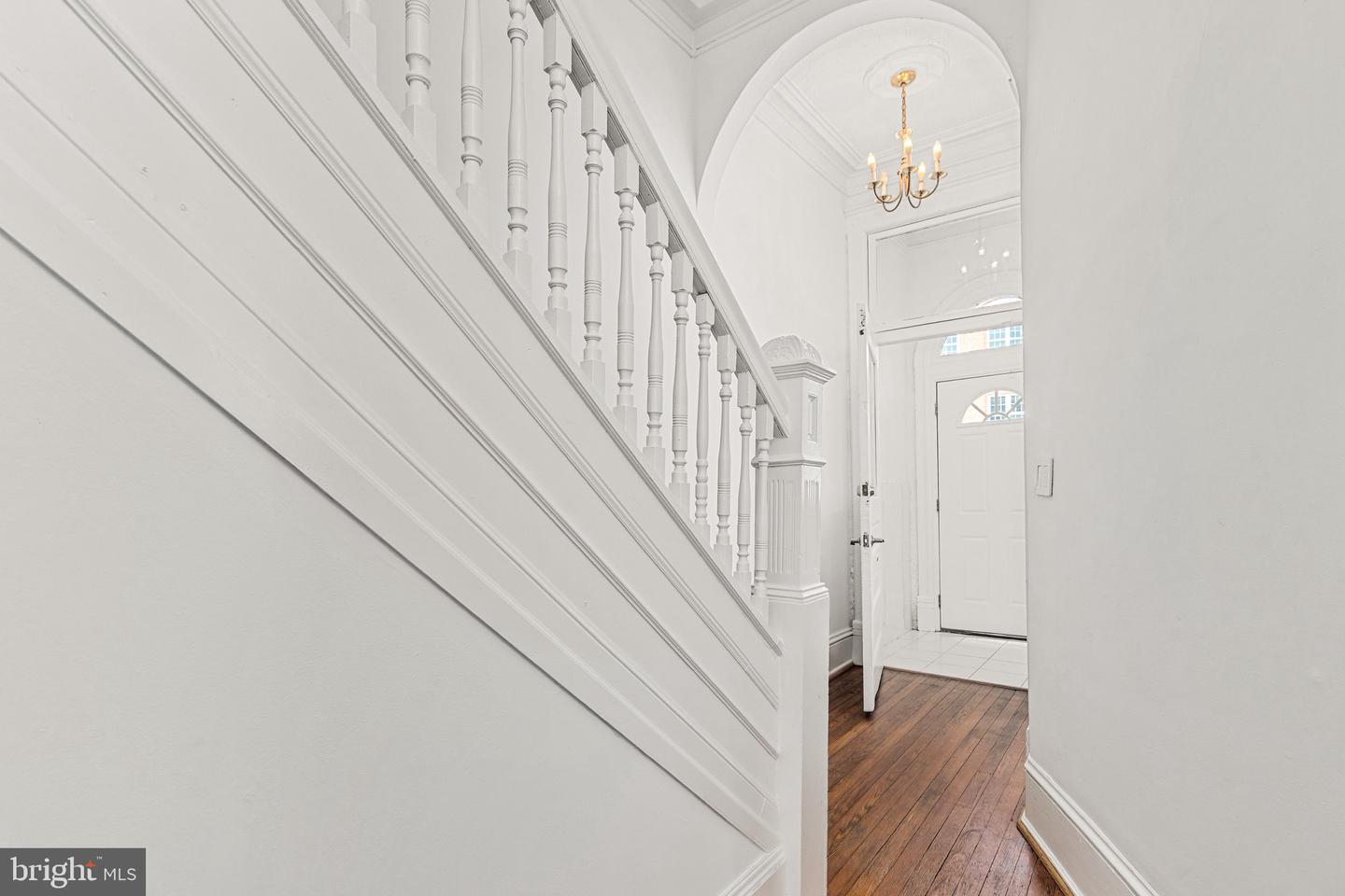 2017 19TH ST NW, WASHINGTON, District Of Columbia 20009, 7 Bedrooms Bedrooms, ,3 BathroomsBathrooms,Residential,For sale,2017 19TH ST NW,DCDC2205772 MLS # DCDC2205772