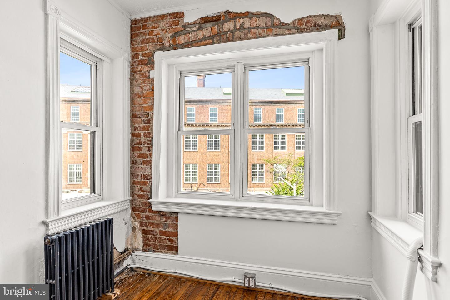 2017 19TH ST NW, WASHINGTON, District Of Columbia 20009, 7 Bedrooms Bedrooms, ,3 BathroomsBathrooms,Residential,For sale,2017 19TH ST NW,DCDC2205772 MLS # DCDC2205772