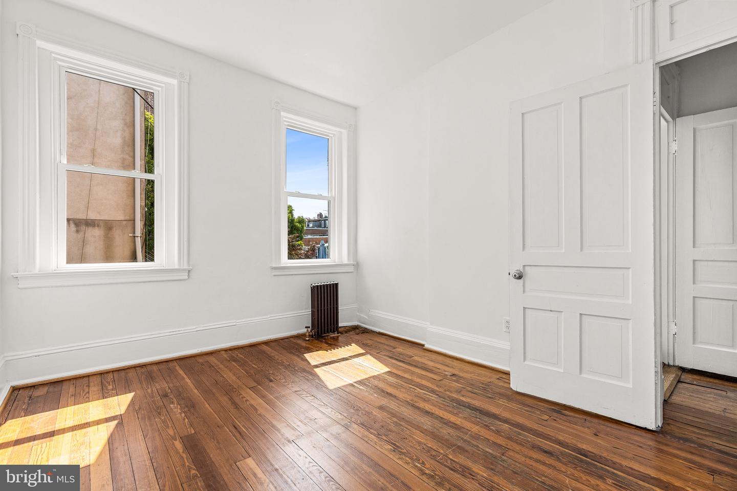 2017 19TH ST NW, WASHINGTON, District Of Columbia 20009, 7 Bedrooms Bedrooms, ,3 BathroomsBathrooms,Residential,For sale,2017 19TH ST NW,DCDC2205772 MLS # DCDC2205772