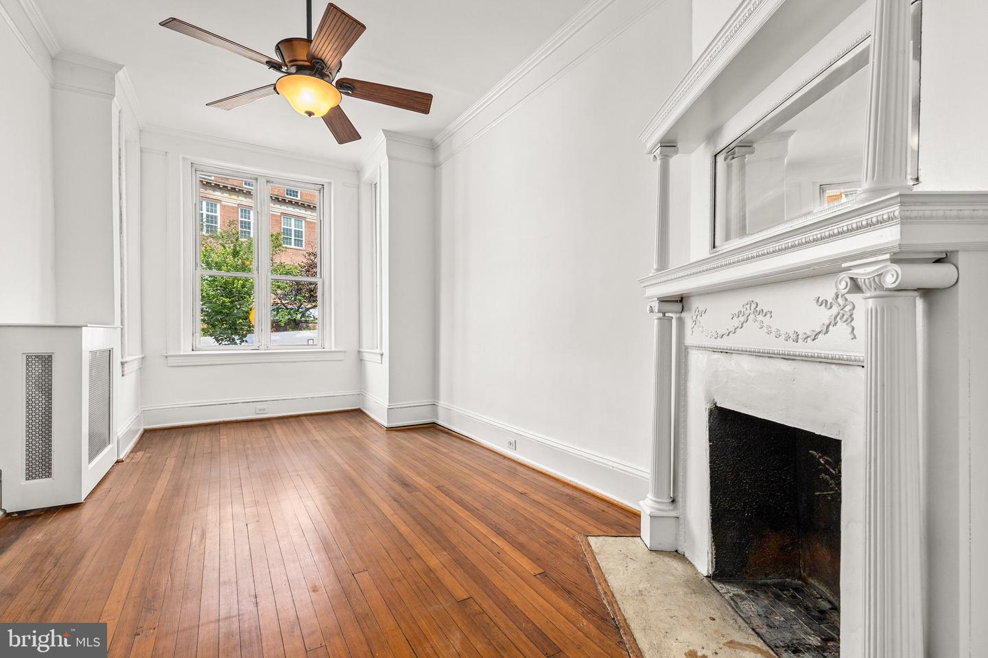2017 19TH ST NW, WASHINGTON, District Of Columbia 20009, 7 Bedrooms Bedrooms, ,3 BathroomsBathrooms,Residential,For sale,2017 19TH ST NW,DCDC2205772 MLS # DCDC2205772