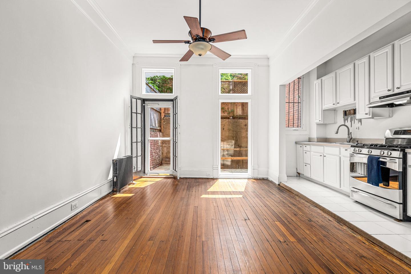 2017 19TH ST NW, WASHINGTON, District Of Columbia 20009, 7 Bedrooms Bedrooms, ,3 BathroomsBathrooms,Residential,For sale,2017 19TH ST NW,DCDC2205772 MLS # DCDC2205772