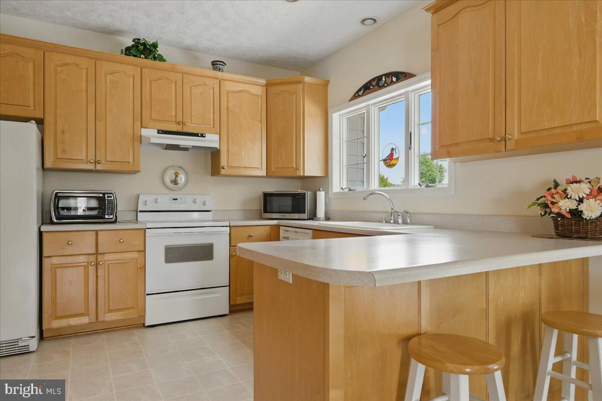 35 LAKE SHORE DR, UNION HALL, Virginia 24176, 3 Bedrooms Bedrooms, ,3 BathroomsBathrooms,Residential,For sale,35 LAKE SHORE DR,VAFK2000078 MLS # VAFK2000078