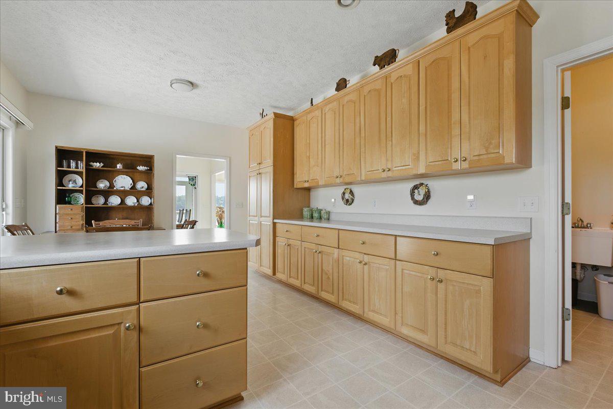 35 LAKE SHORE DR, UNION HALL, Virginia 24176, 3 Bedrooms Bedrooms, ,3 BathroomsBathrooms,Residential,For sale,35 LAKE SHORE DR,VAFK2000078 MLS # VAFK2000078