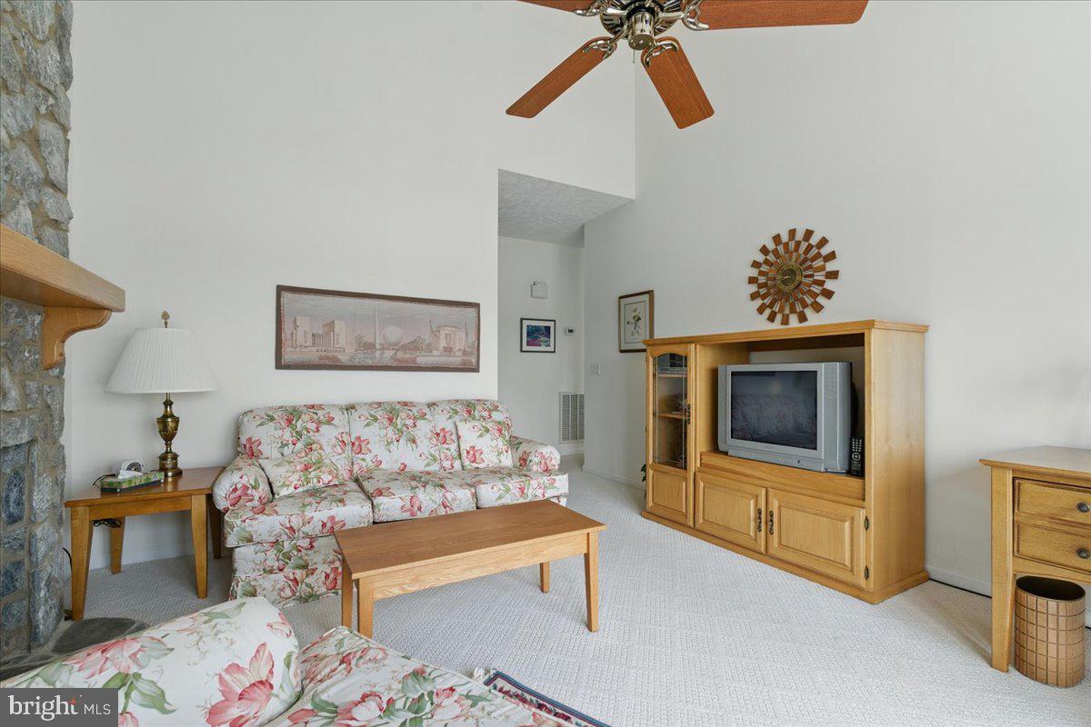 35 LAKE SHORE DR, UNION HALL, Virginia 24176, 3 Bedrooms Bedrooms, ,3 BathroomsBathrooms,Residential,For sale,35 LAKE SHORE DR,VAFK2000078 MLS # VAFK2000078