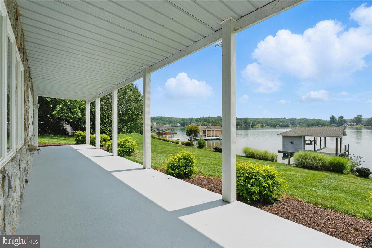 35 LAKE SHORE DR, UNION HALL, Virginia 24176, 3 Bedrooms Bedrooms, ,3 BathroomsBathrooms,Residential,For sale,35 LAKE SHORE DR,VAFK2000078 MLS # VAFK2000078
