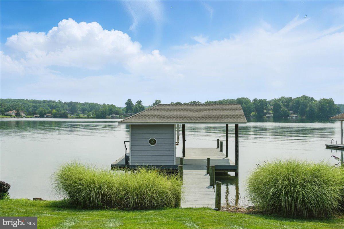 35 LAKE SHORE DR, UNION HALL, Virginia 24176, 3 Bedrooms Bedrooms, ,3 BathroomsBathrooms,Residential,For sale,35 LAKE SHORE DR,VAFK2000078 MLS # VAFK2000078