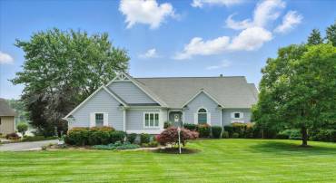 35 LAKE SHORE DR, UNION HALL, Virginia 24176, 3 Bedrooms Bedrooms, ,3 BathroomsBathrooms,Residential,For sale,35 LAKE SHORE DR,VAFK2000078 MLS # VAFK2000078