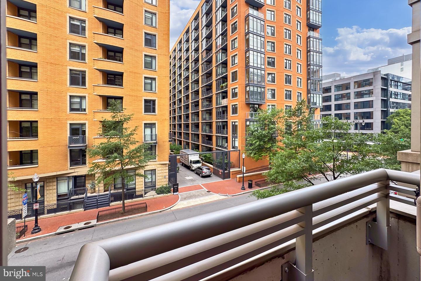 811 4TH ST NW #307, WASHINGTON, District Of Columbia 20001, 1 Bedroom Bedrooms, ,1 BathroomBathrooms,Residential,For sale,811 4TH ST NW #307,DCDC2205816 MLS # DCDC2205816
