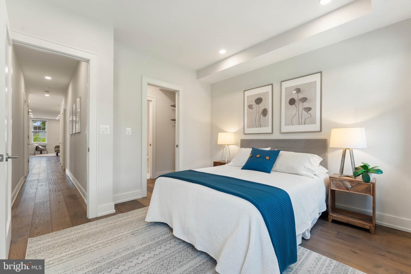 417 4TH ST SE #2, WASHINGTON, District Of Columbia 20003, 3 Bedrooms Bedrooms, ,2 BathroomsBathrooms,Residential,For sale,417 4TH ST SE #2,DCDC2205834 MLS # DCDC2205834
