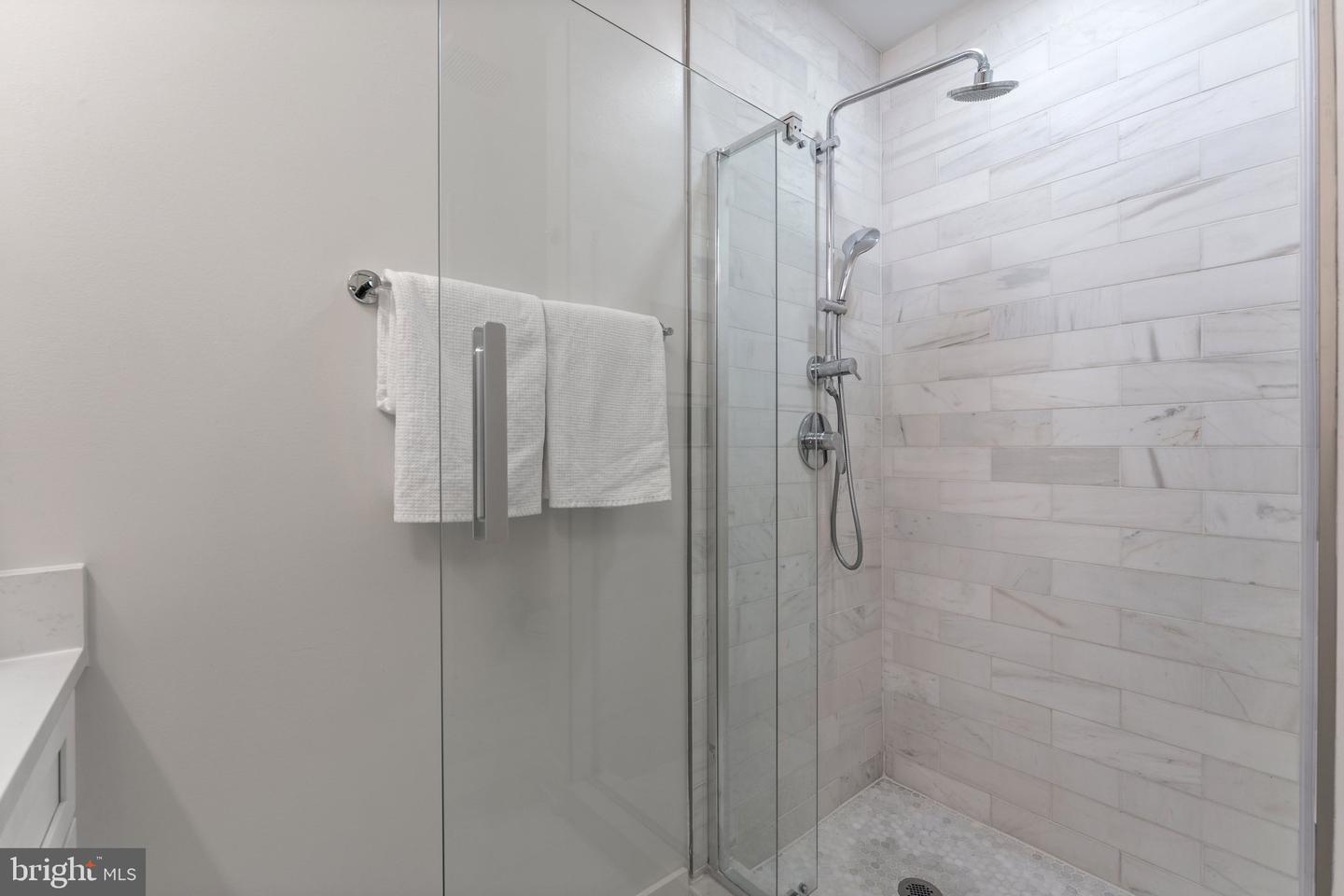 417 4TH ST SE #2, WASHINGTON, District Of Columbia 20003, 3 Bedrooms Bedrooms, ,2 BathroomsBathrooms,Residential,For sale,417 4TH ST SE #2,DCDC2205834 MLS # DCDC2205834