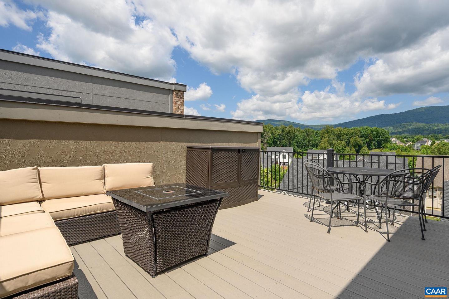 407 FENNEL RD, CROZET, Virginia 22932, 3 Bedrooms Bedrooms, ,3 BathroomsBathrooms,Residential,For sale,407 FENNEL RD,665733 MLS # 665733
